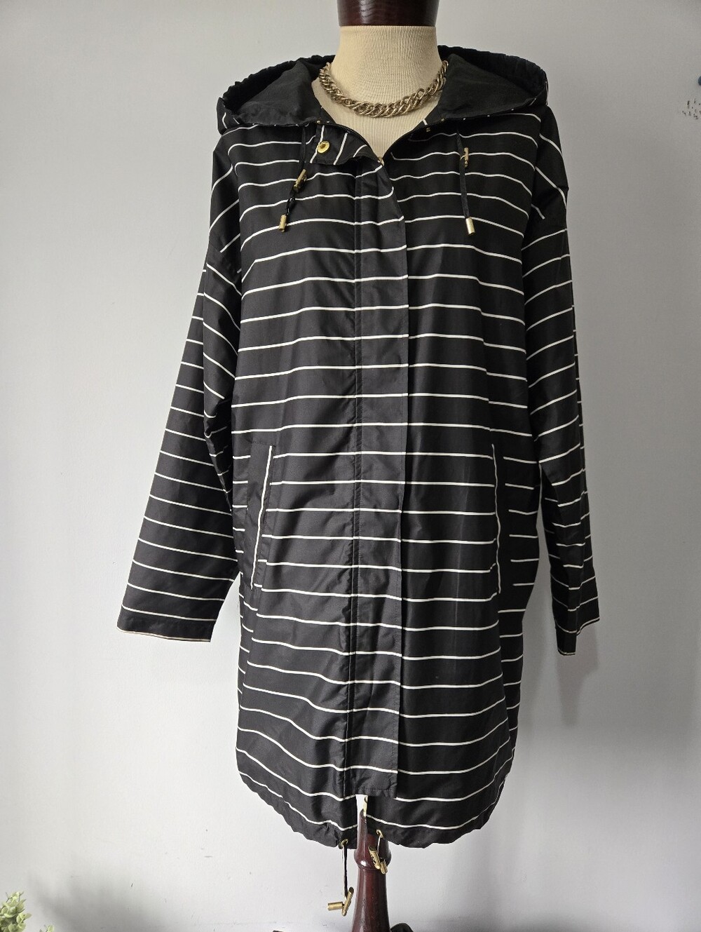 SOAKED IN LUXURY Denmark Relaxed Fit Black Striped Hooded Rain Jacket. Size XS